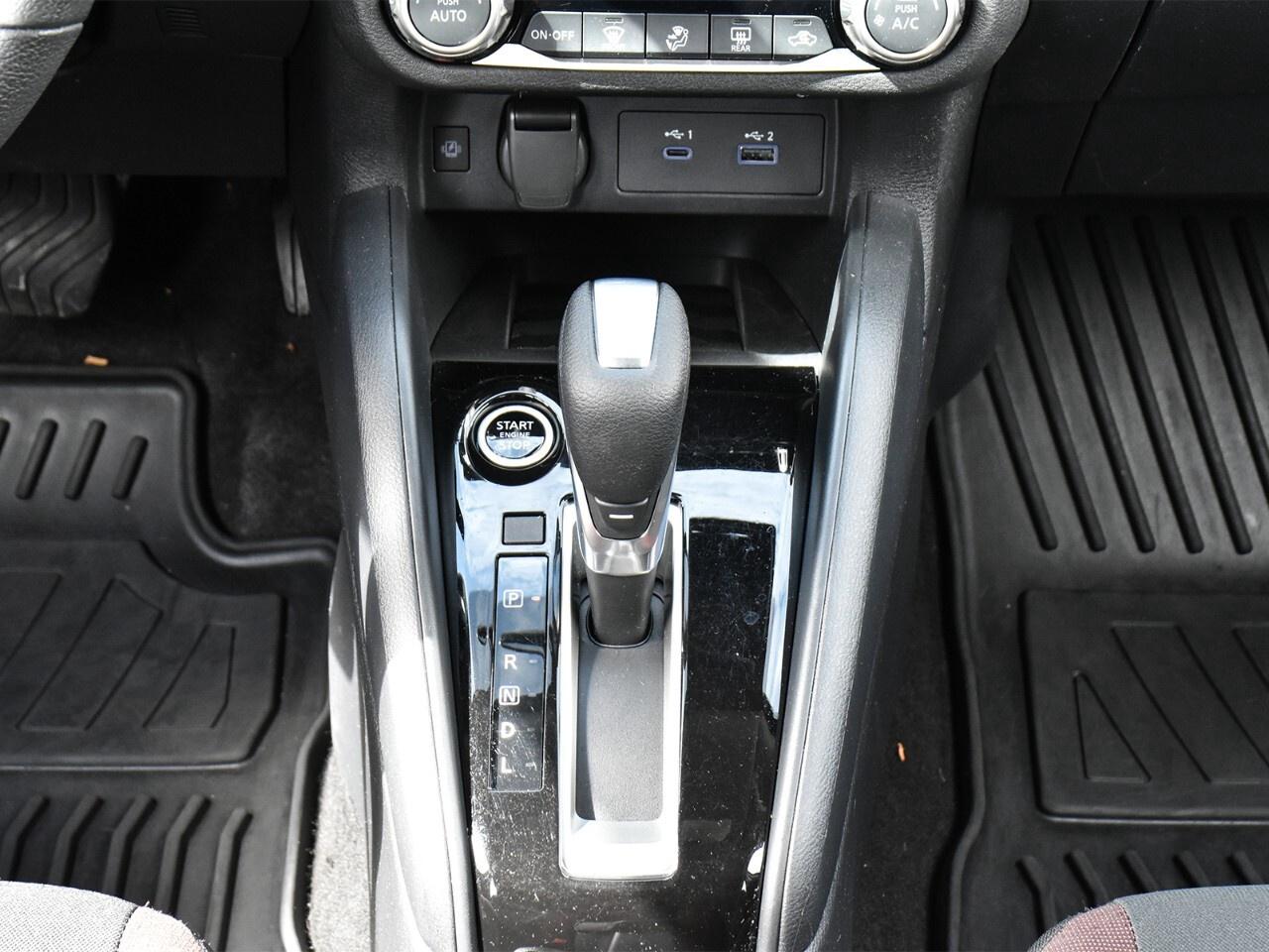 2024 Nissan Versa SR CVT< APPLE CARPLAY, REMOTE START Photo