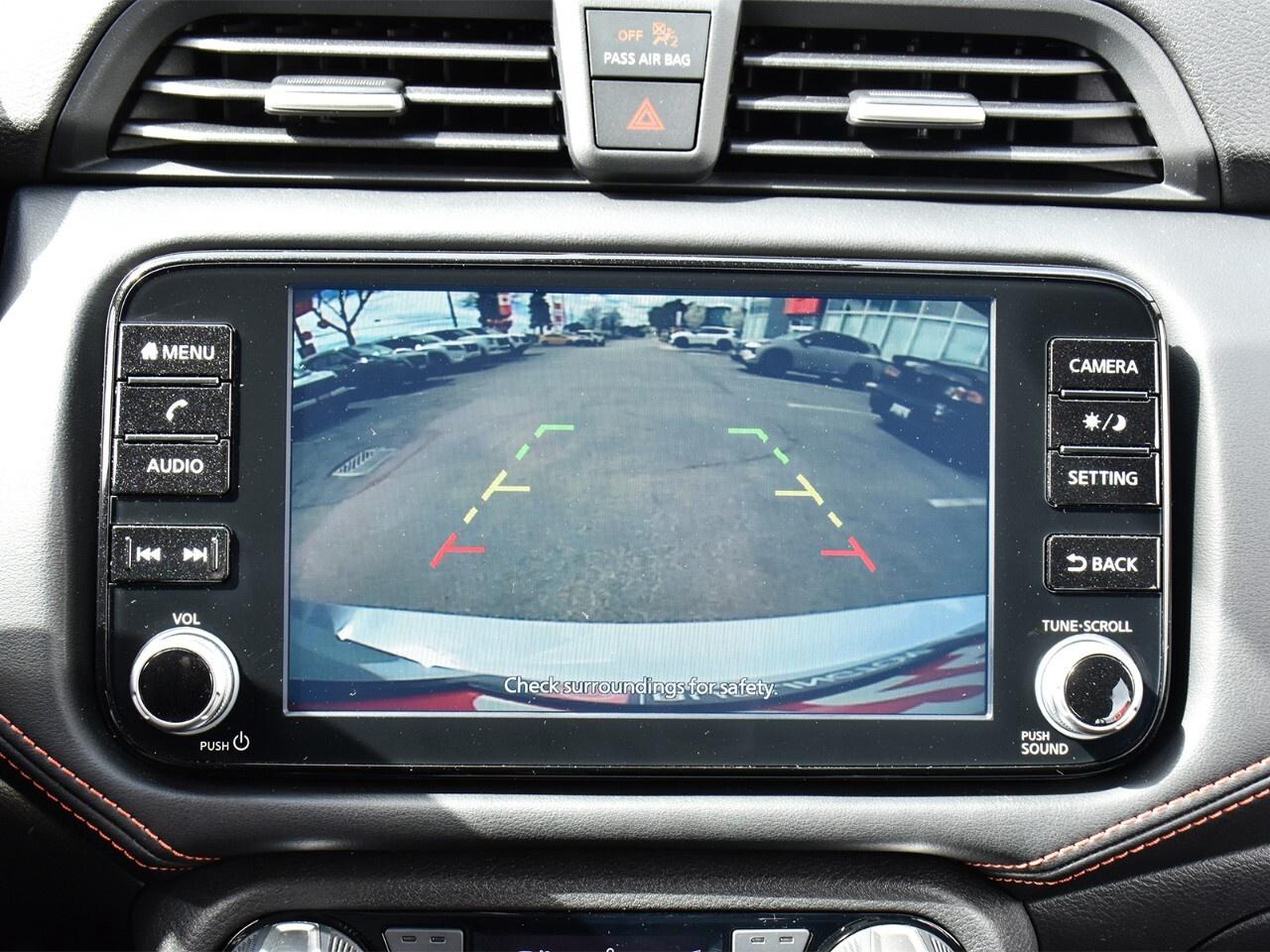 2024 Nissan Versa SR CVT< APPLE CARPLAY, REMOTE START Photo