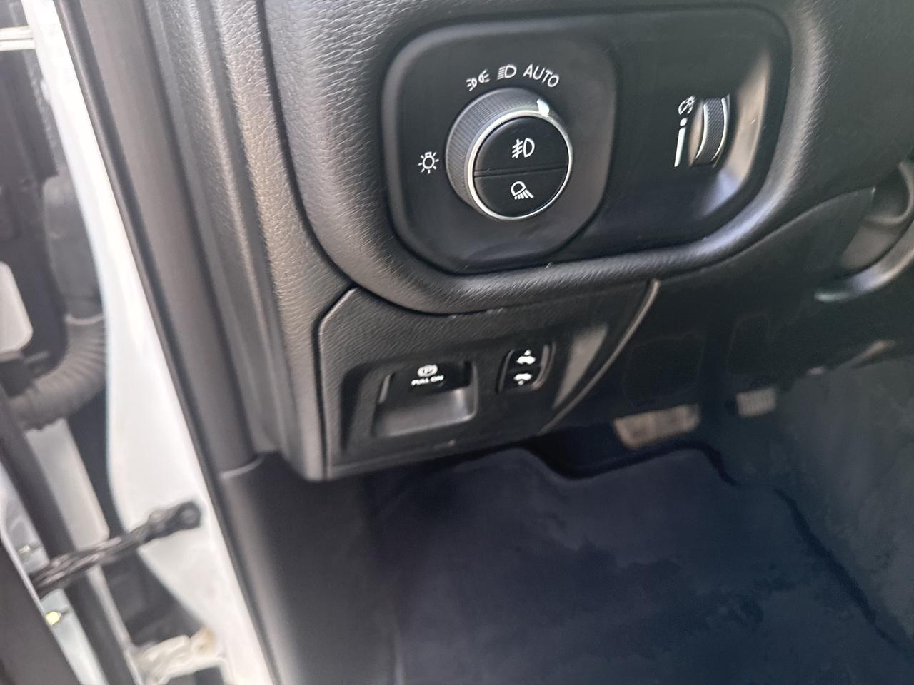 2024 RAM 1500 Big Horn Photo