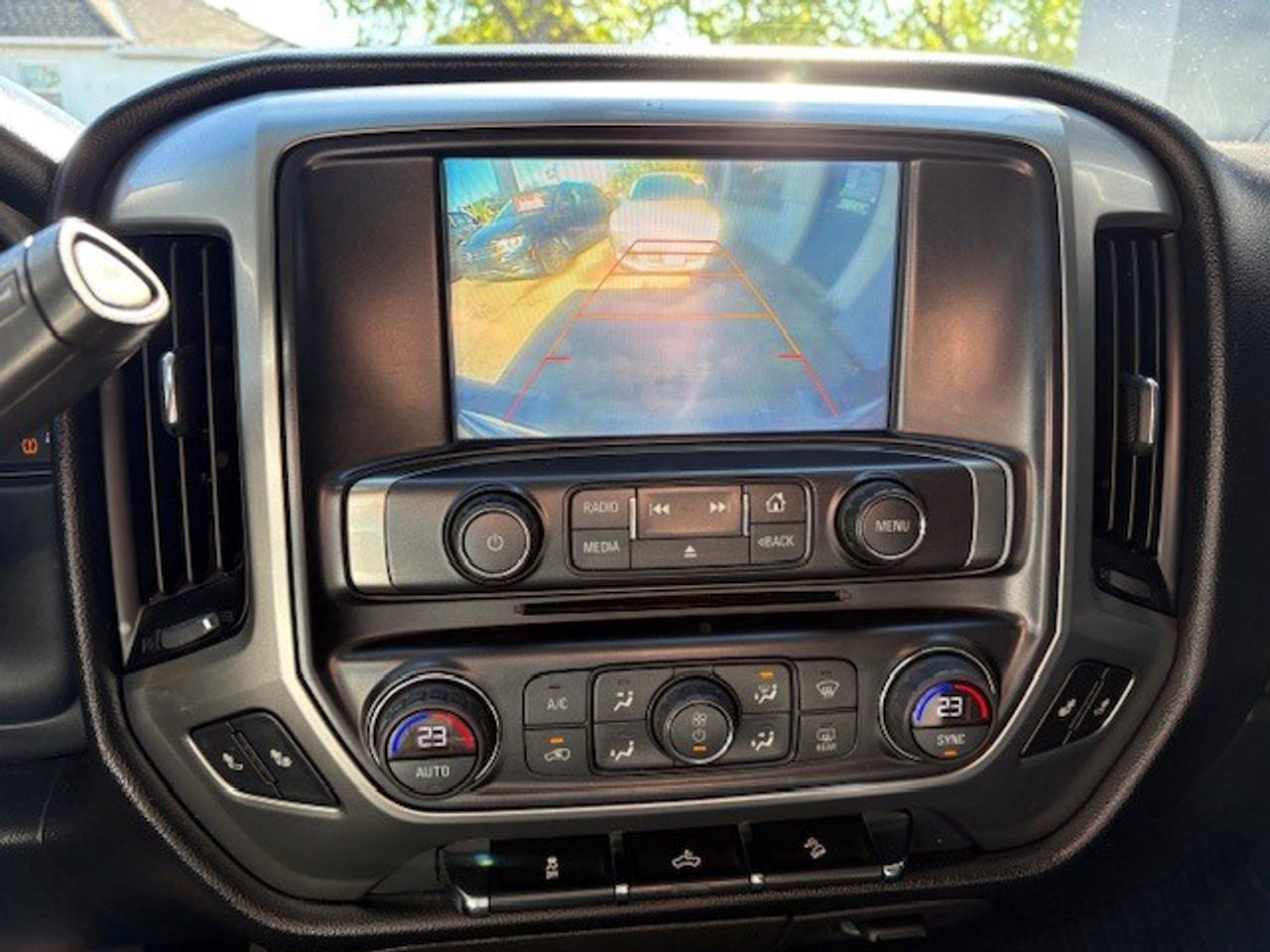 2017 Chevrolet Silverado 1500 4WD Crew Cab LT w-2LT, SUPER CLEAN, RUNS GREAT!! Photo