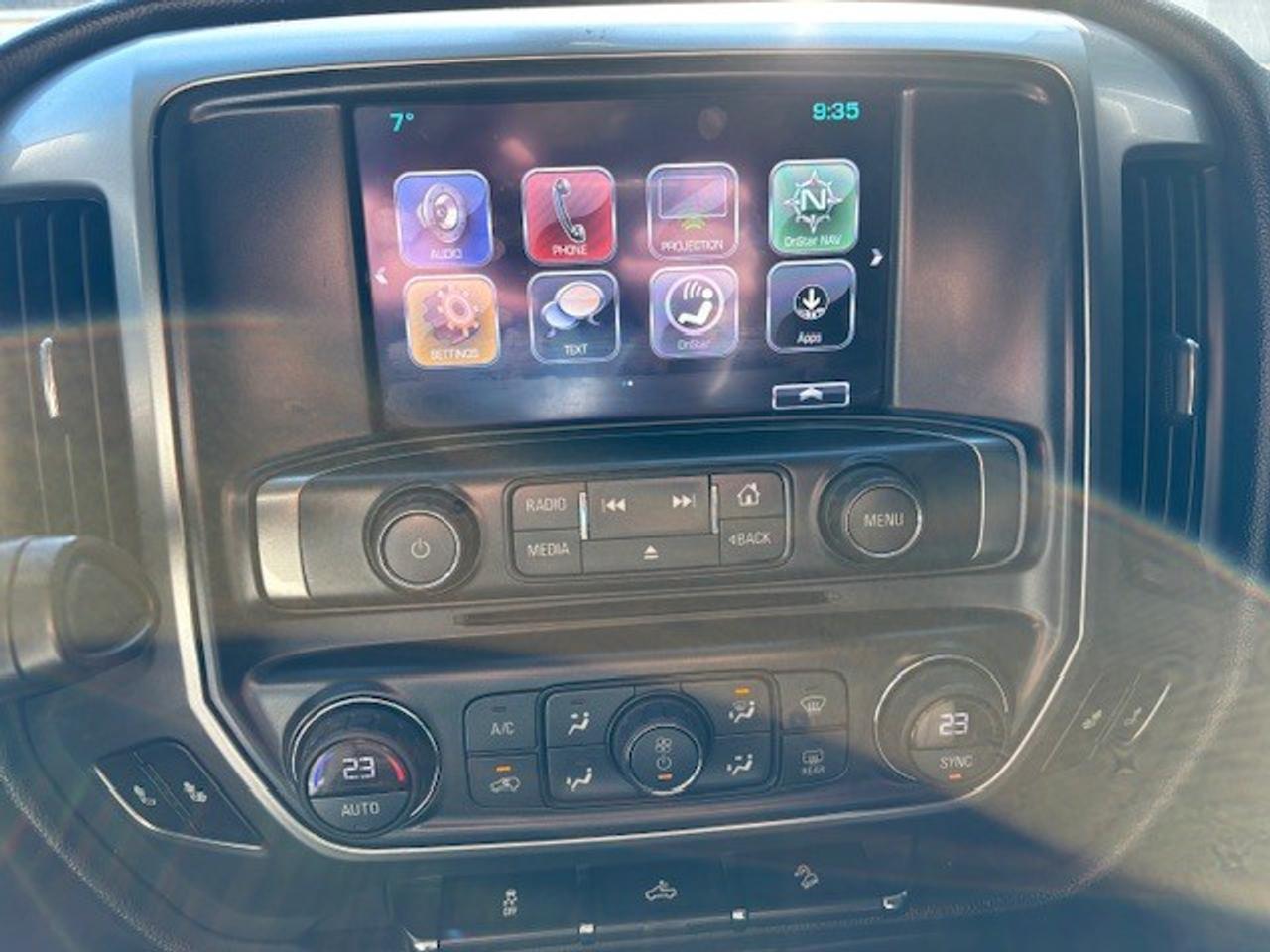 2017 Chevrolet Silverado 1500 4WD Crew Cab LT w-2LT, SUPER CLEAN, RUNS GREAT!! Photo