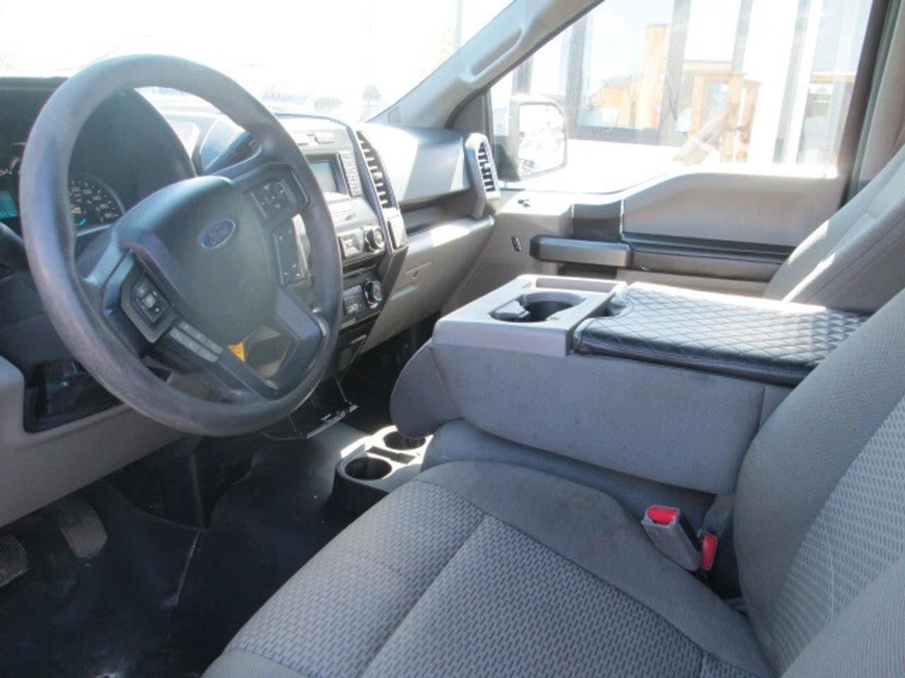 2016 Ford F-150 4WD SuperCrew 145  XLT, Side Steps, Cover Photo