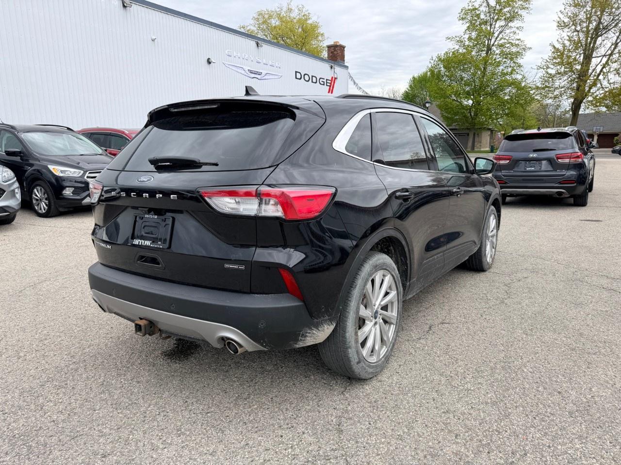 2021 Ford Escape Titanium Hybrid AWD Photo