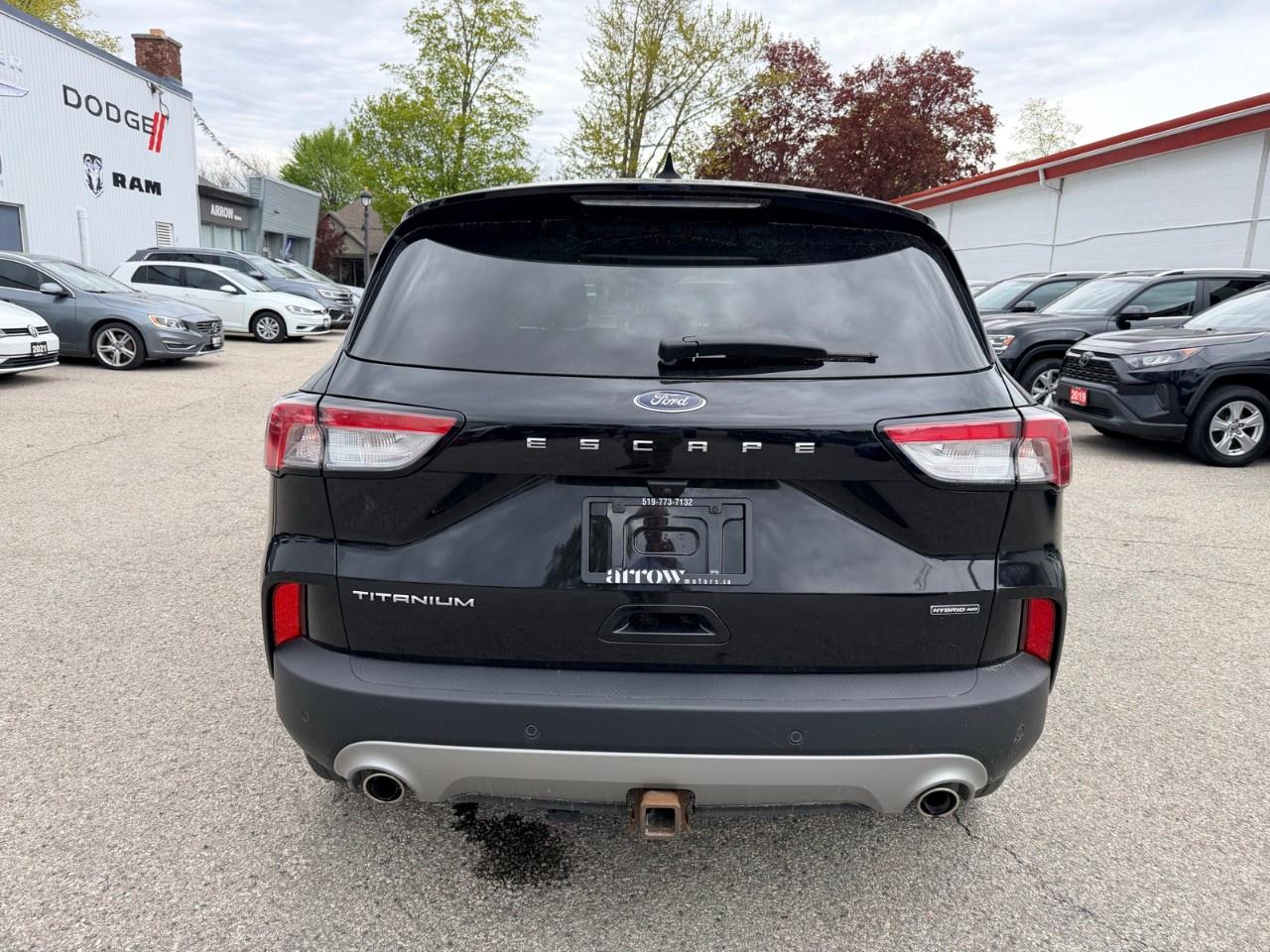 2021 Ford Escape Titanium Hybrid AWD Photo