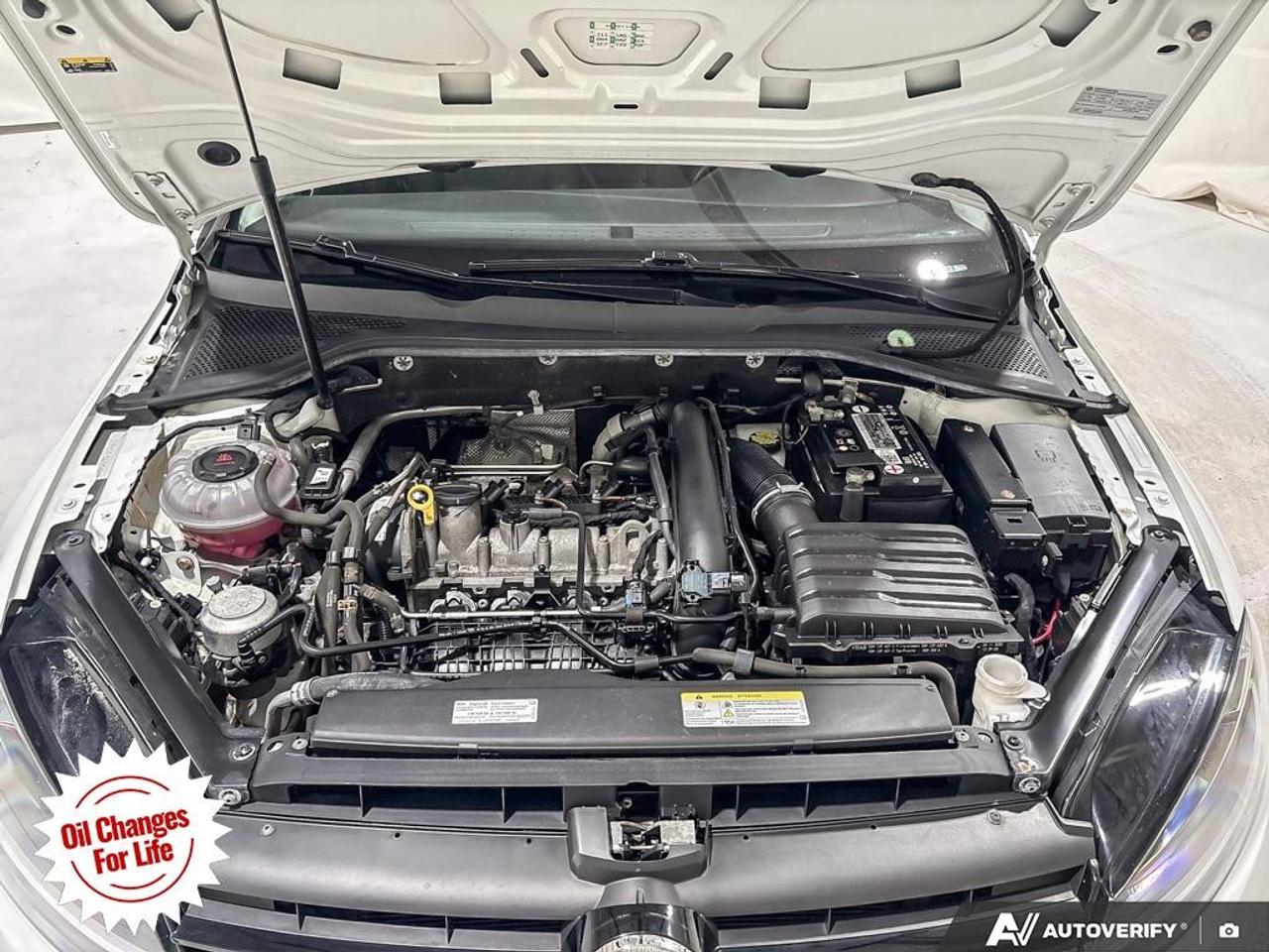 2021 Volkswagen Golf  Photo