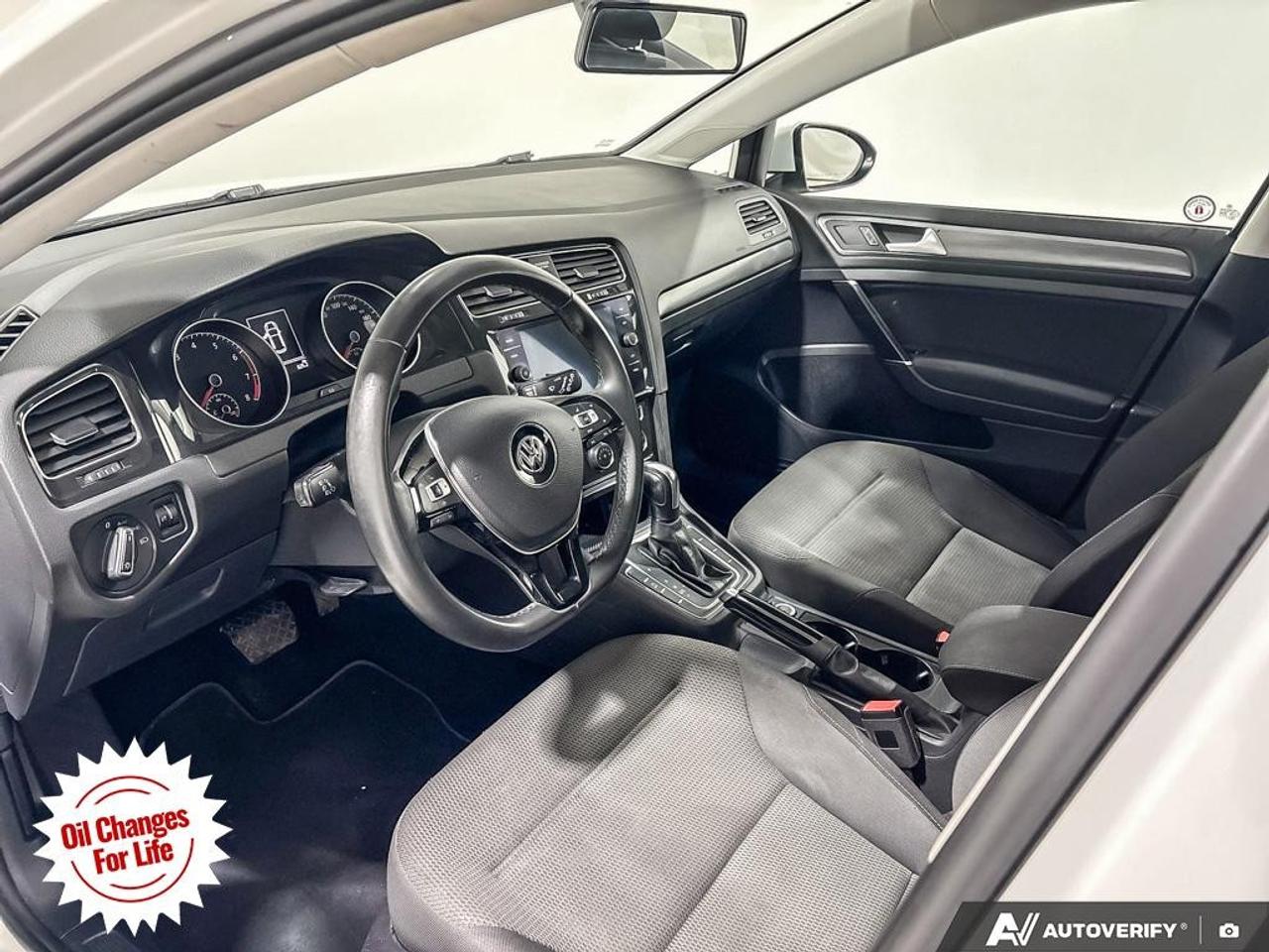 2021 Volkswagen Golf  Photo
