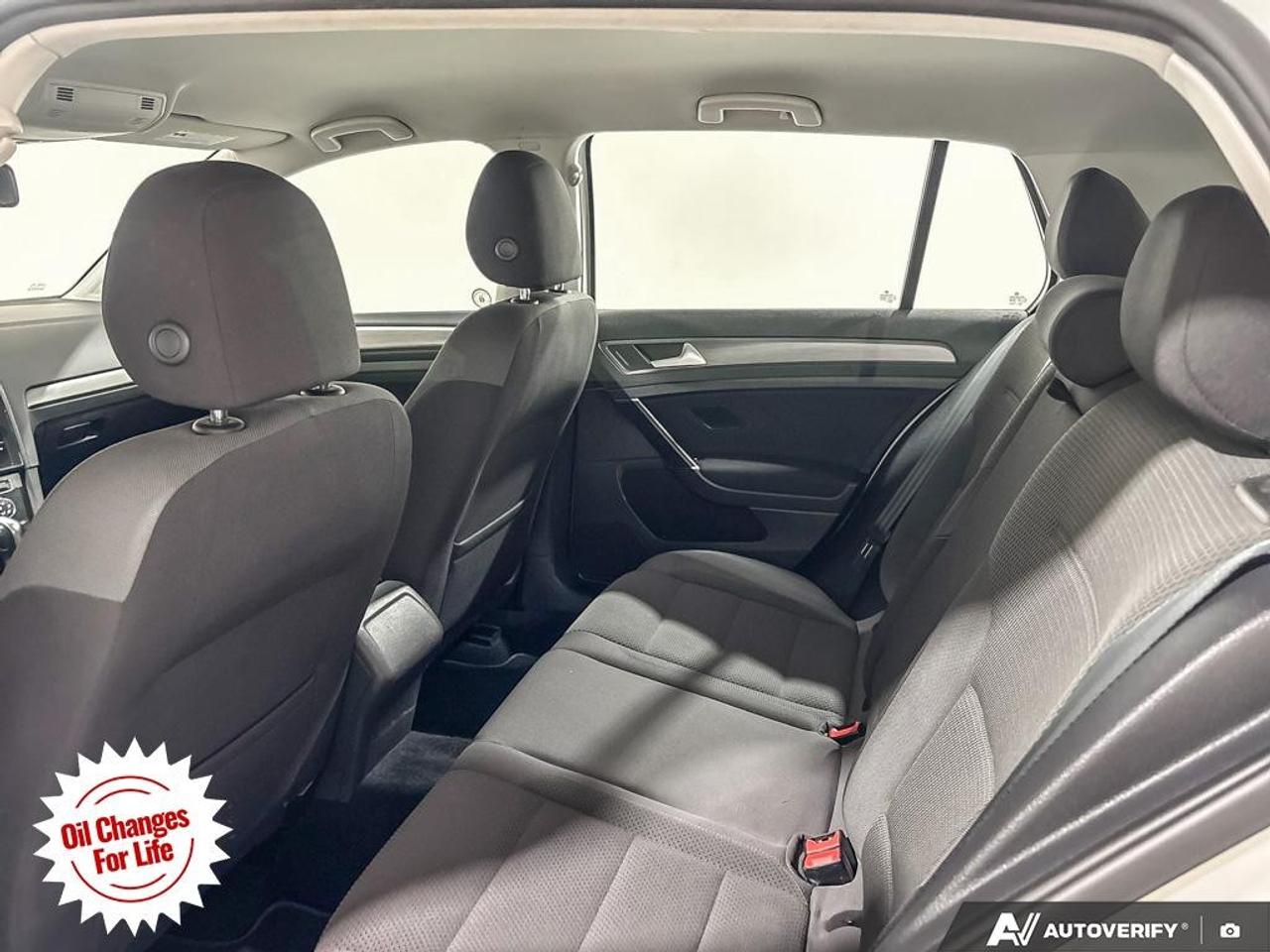 2021 Volkswagen Golf  Photo