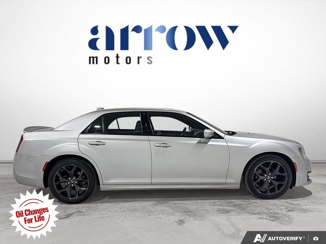 2022 Chrysler 300 300S RWD Photo