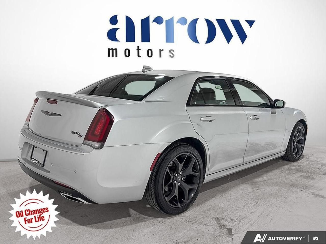 2022 Chrysler 300 300S RWD Photo