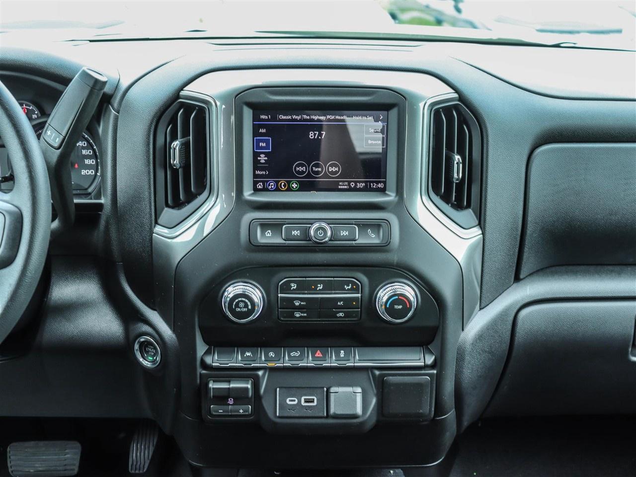 2026 GMC Sierra 1500 Crew Cab Short Box 4-Wheel Drive Pro Photo