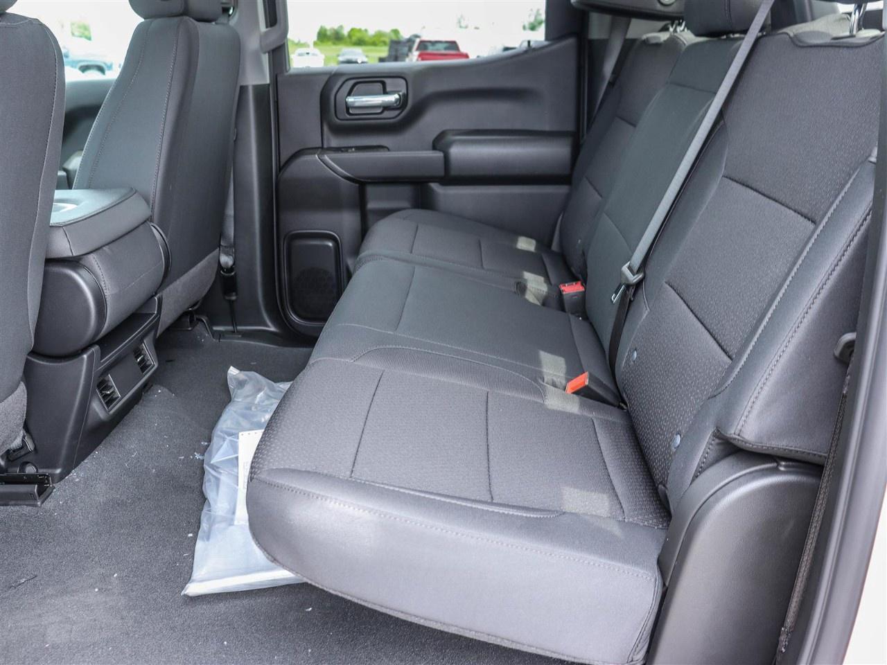 2026 GMC Sierra 1500 Crew Cab Short Box 4-Wheel Drive Pro Photo