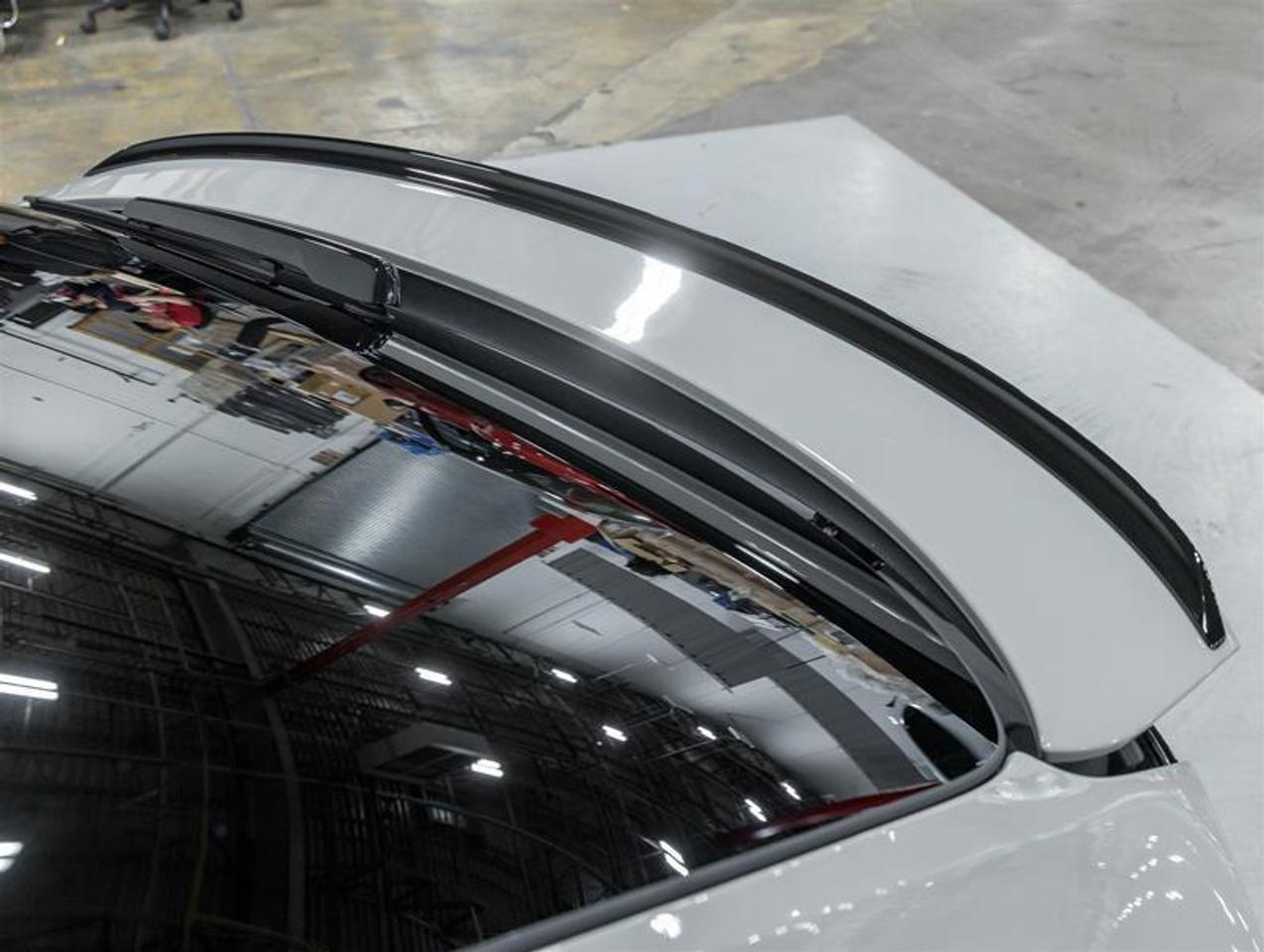 2026 Porsche Macan  Photo
