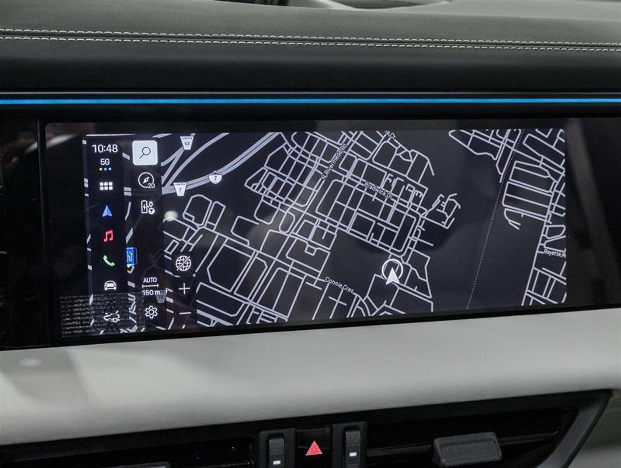 2026 Porsche Macan  Photo