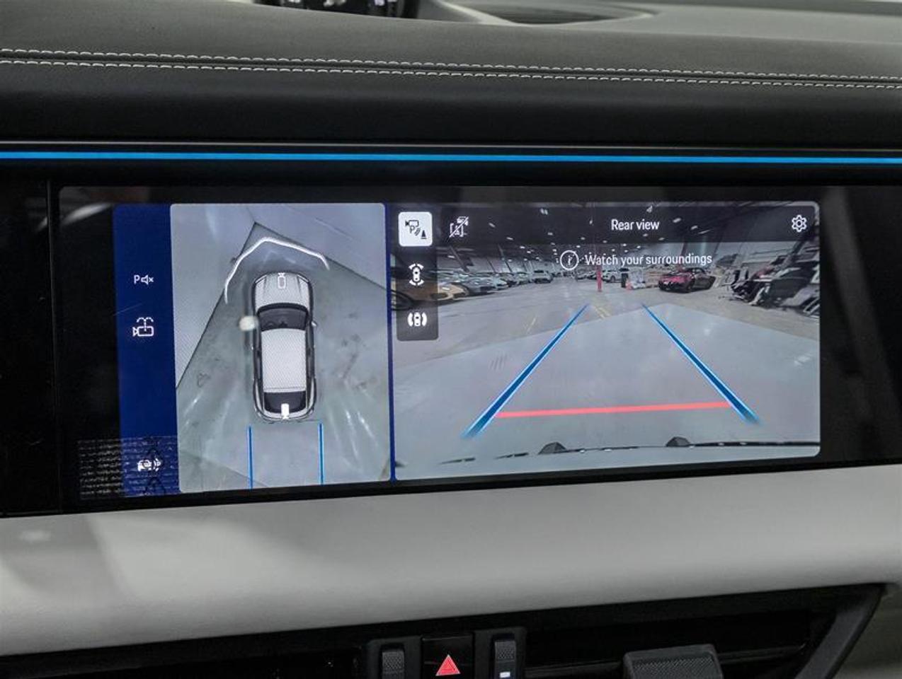 2026 Porsche Macan  Photo