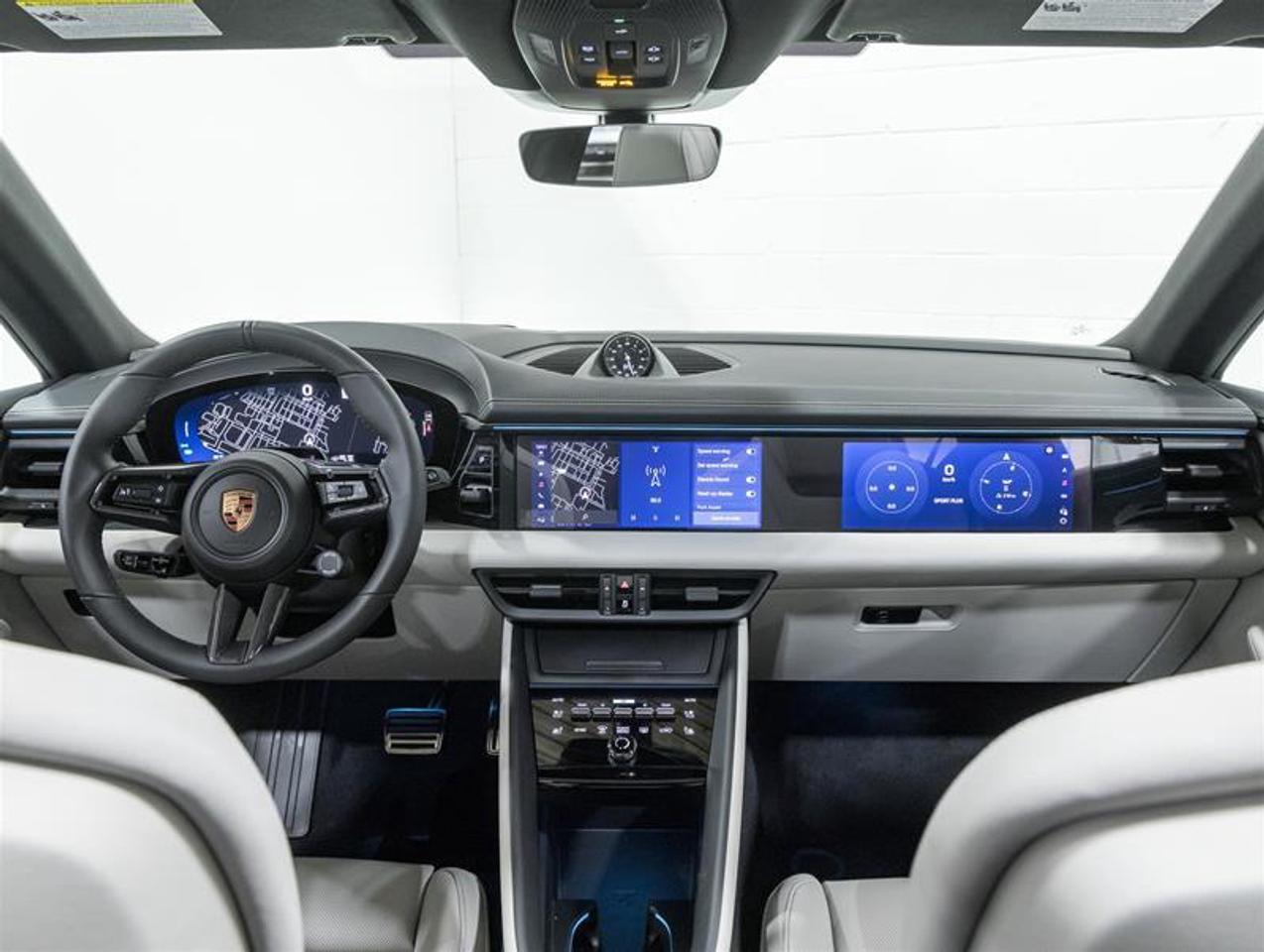 2026 Porsche Macan  Photo