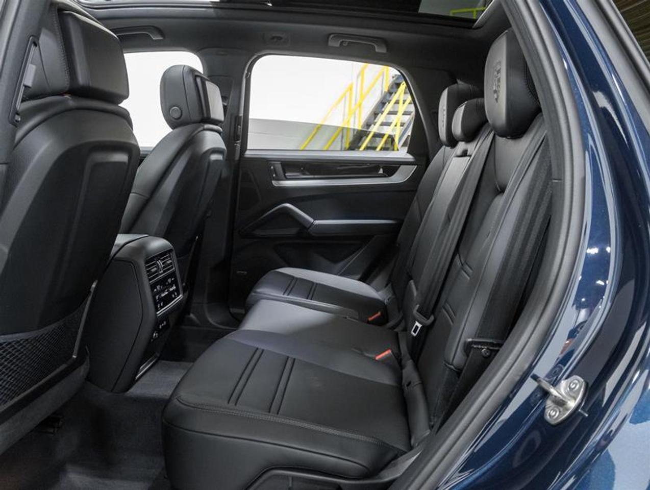 2026 Porsche Cayenne  Photo