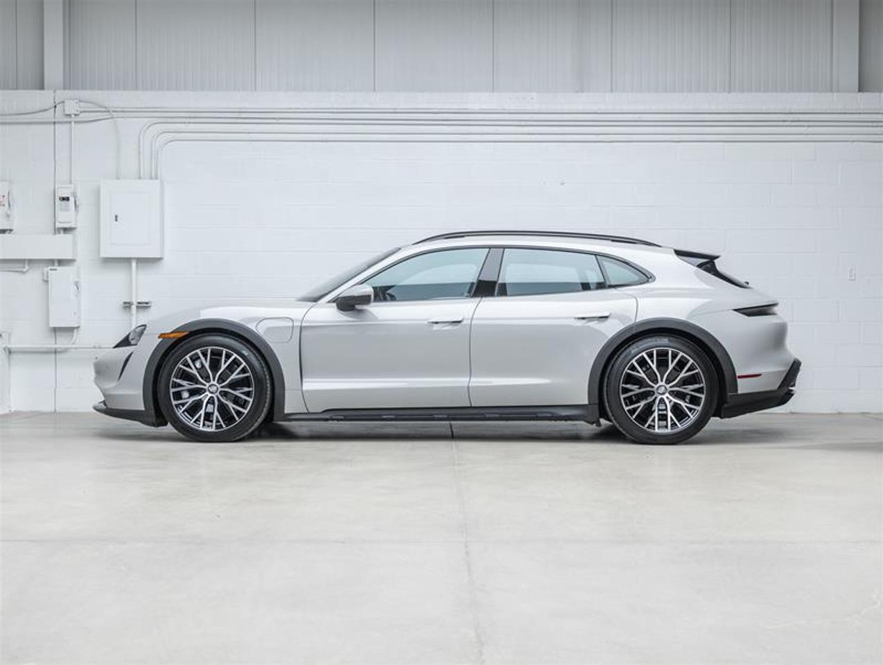 2022 Porsche Taycan  Photo