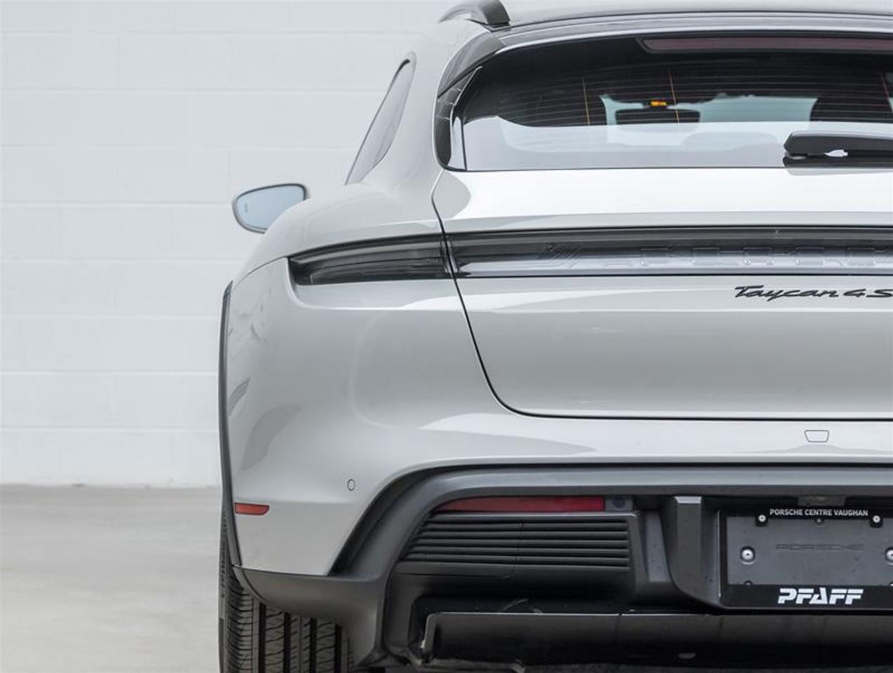 2022 Porsche Taycan  Photo