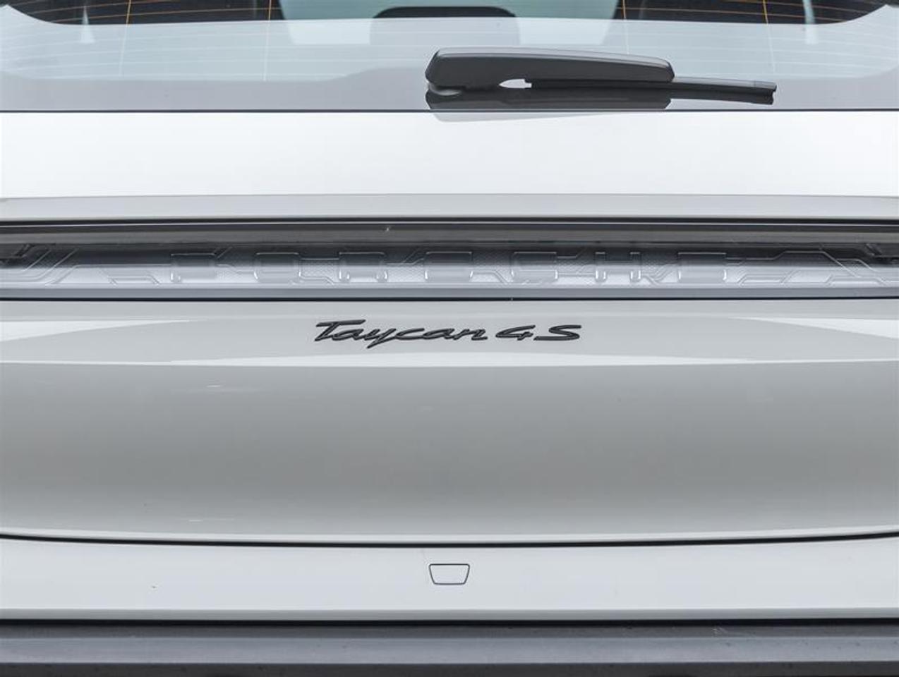 2022 Porsche Taycan  Photo