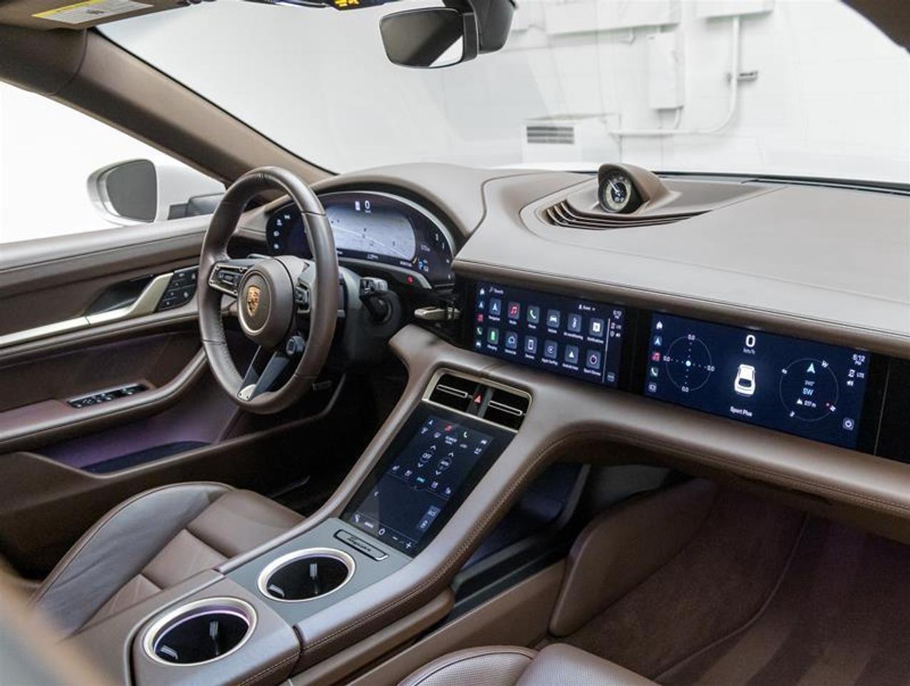 2022 Porsche Taycan  Photo