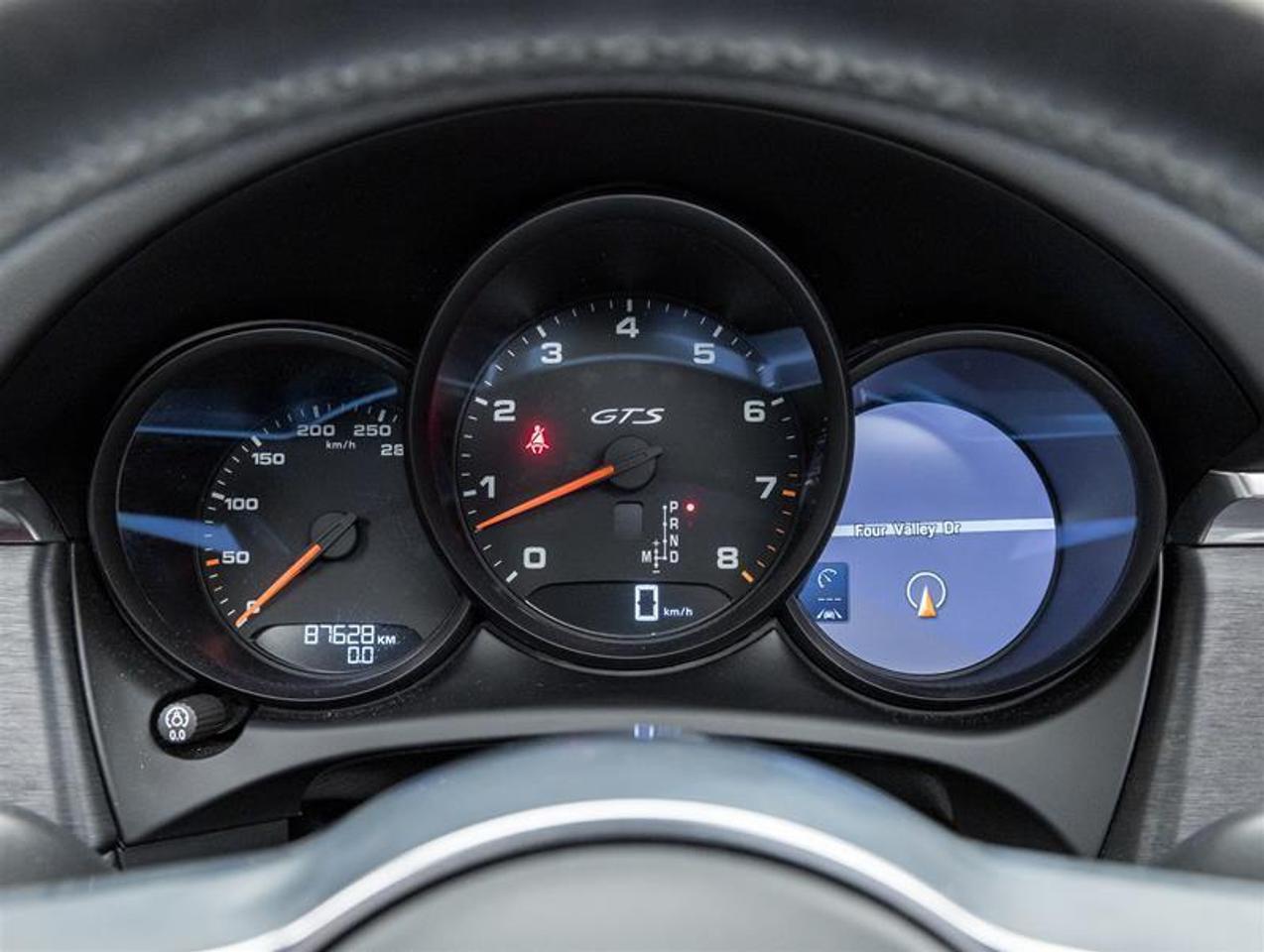 2020 Porsche Macan  Photo