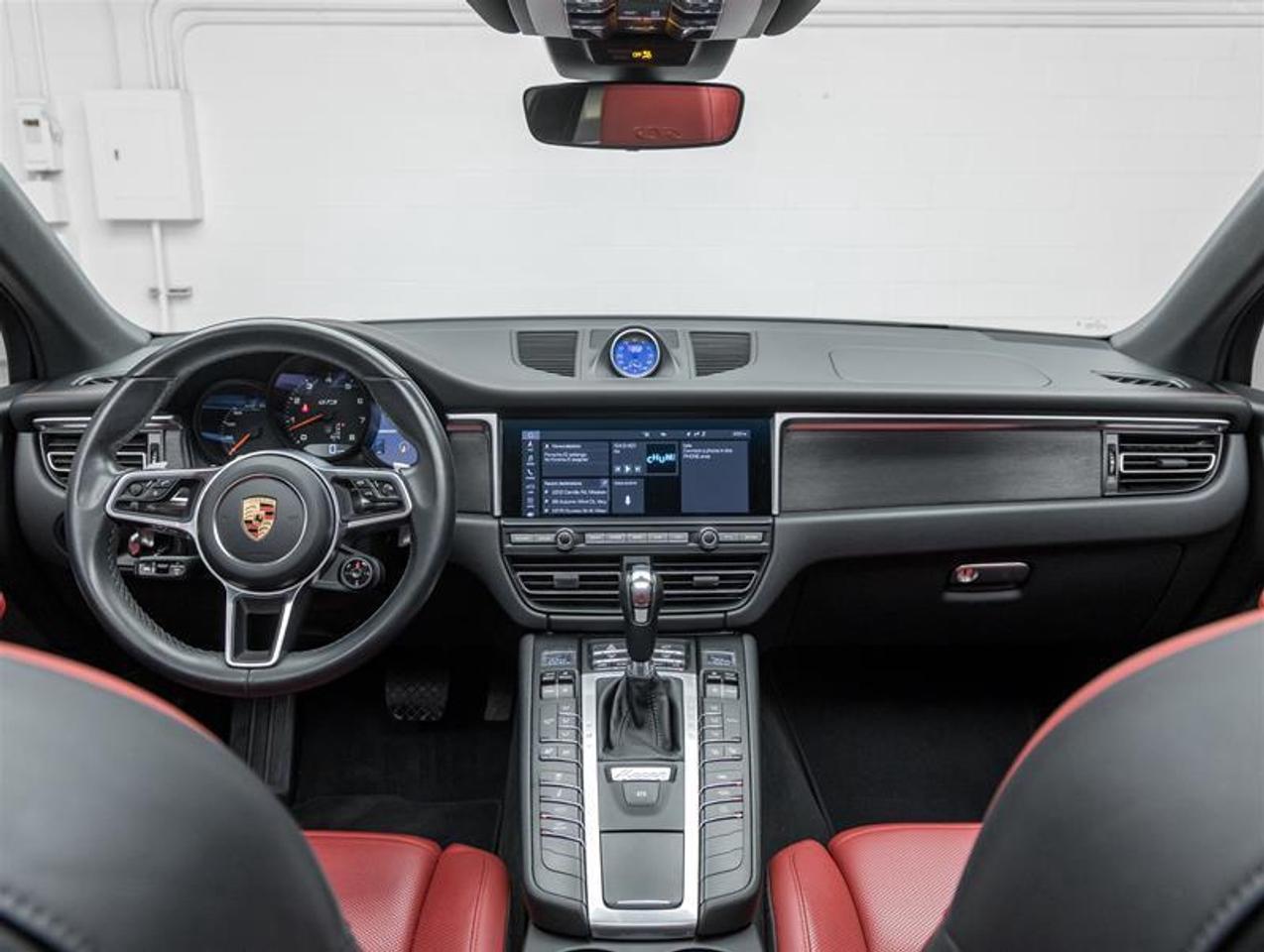 2020 Porsche Macan  Photo