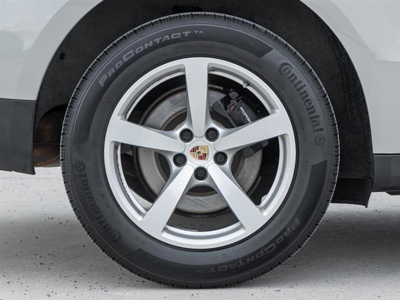 2019 Porsche Macan AWD Premium Pkg Plus Lane Change Assist Porsche Cr Photo