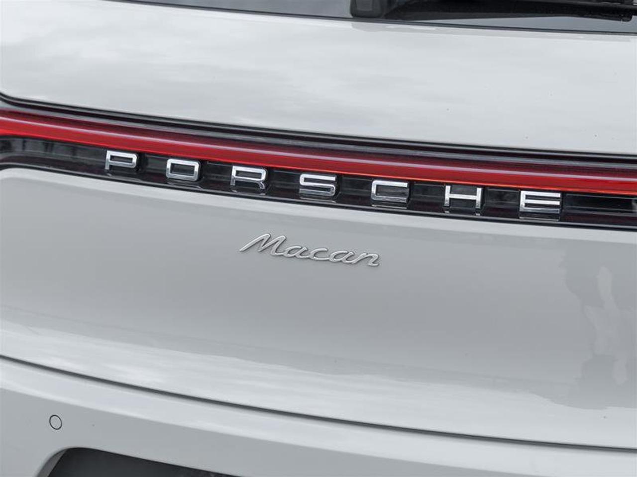 2019 Porsche Macan AWD Premium Pkg Plus Lane Change Assist Porsche Cr Photo