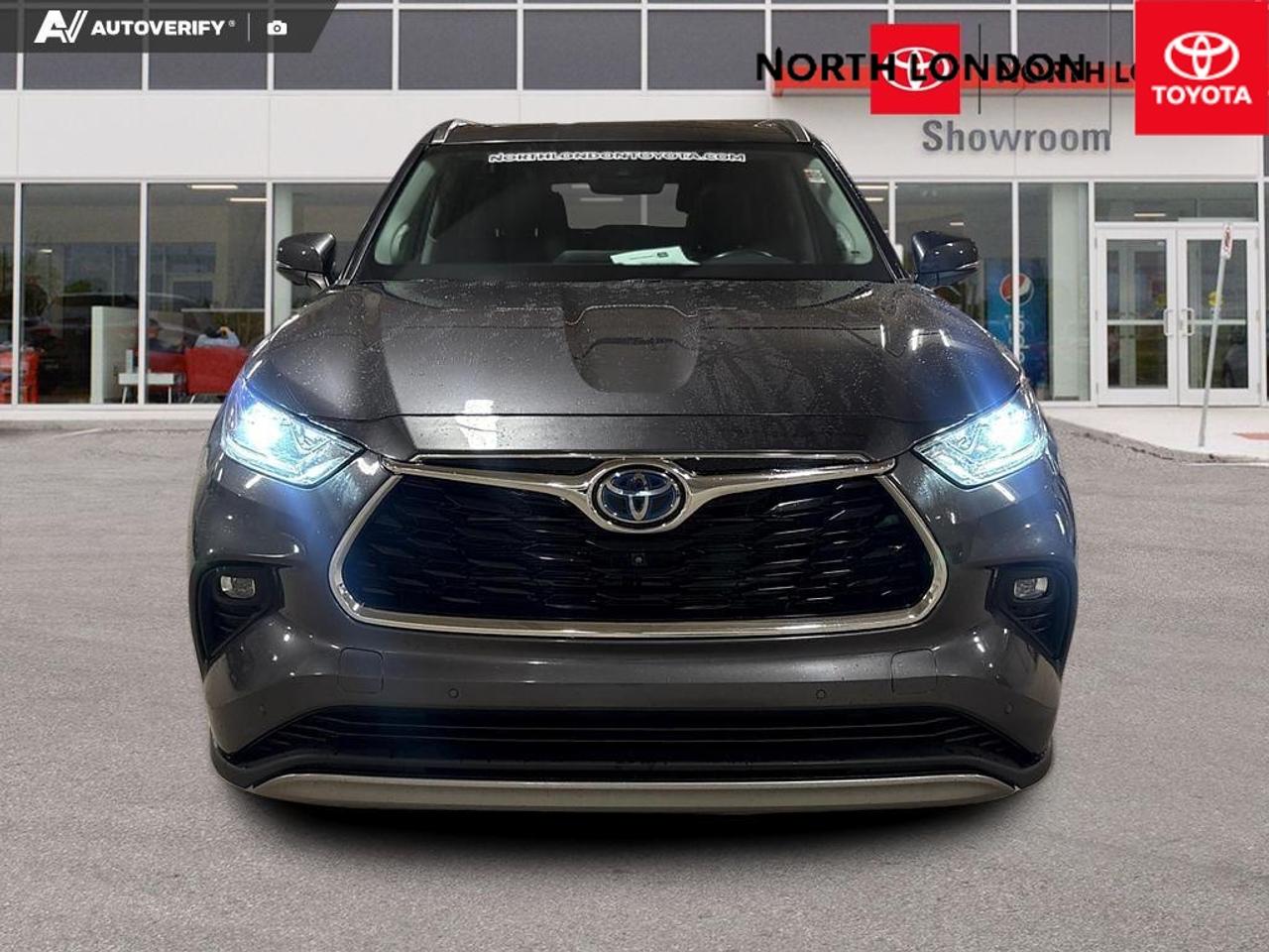 2023 Toyota Highlander Hybrid Limited 4dr All-Wheel Drive Photo