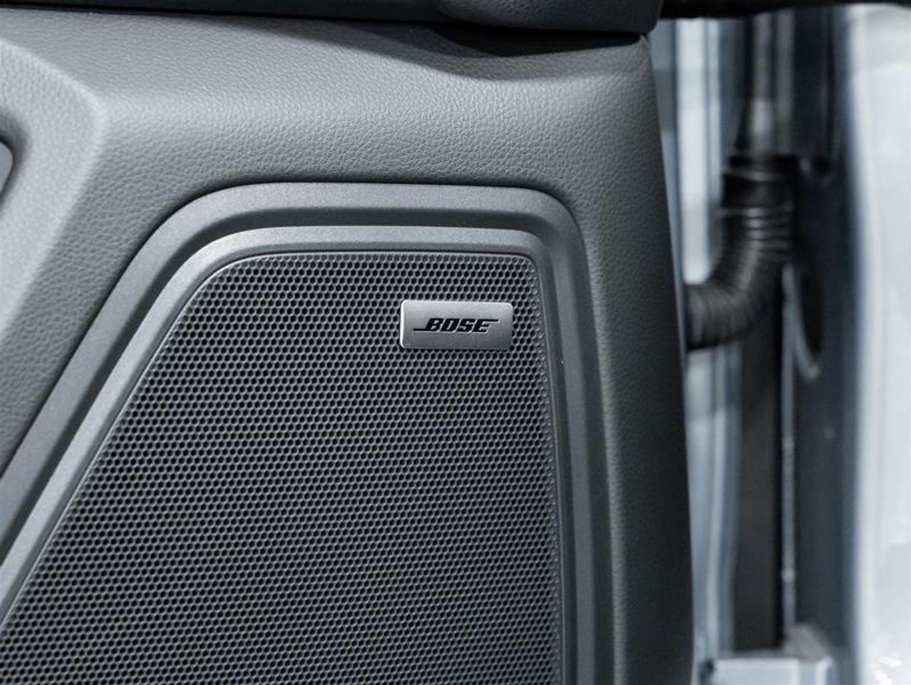 2025 Porsche Macan  Photo