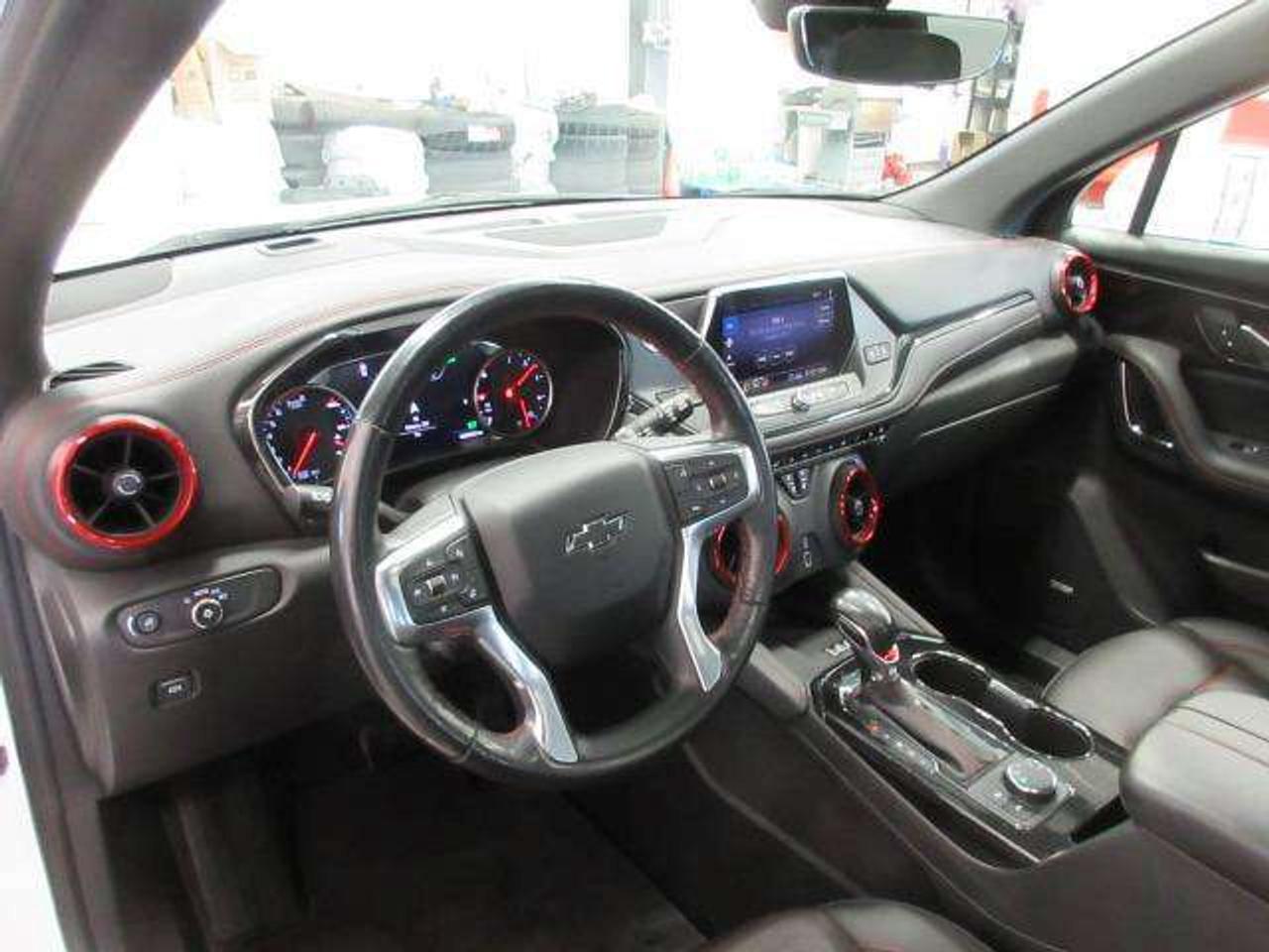 2020 Chevrolet Blazer RS AWD V6, NAV, ROOF, LEATHER, APPLE/ANDROID, 99K! Photo