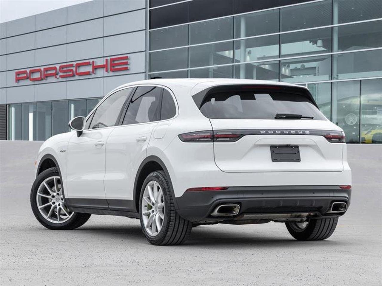 2019 Porsche Cayenne E-Hybrid AWD Existing Warranty Until Nov 2026 Lane Photo