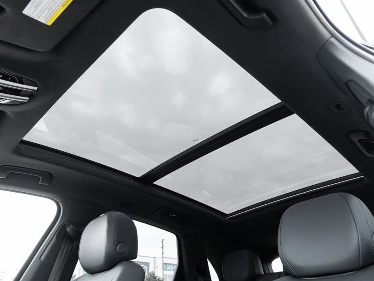 2019 Porsche Cayenne E-Hybrid AWD Existing Warranty Until Nov 2026 Lane Photo