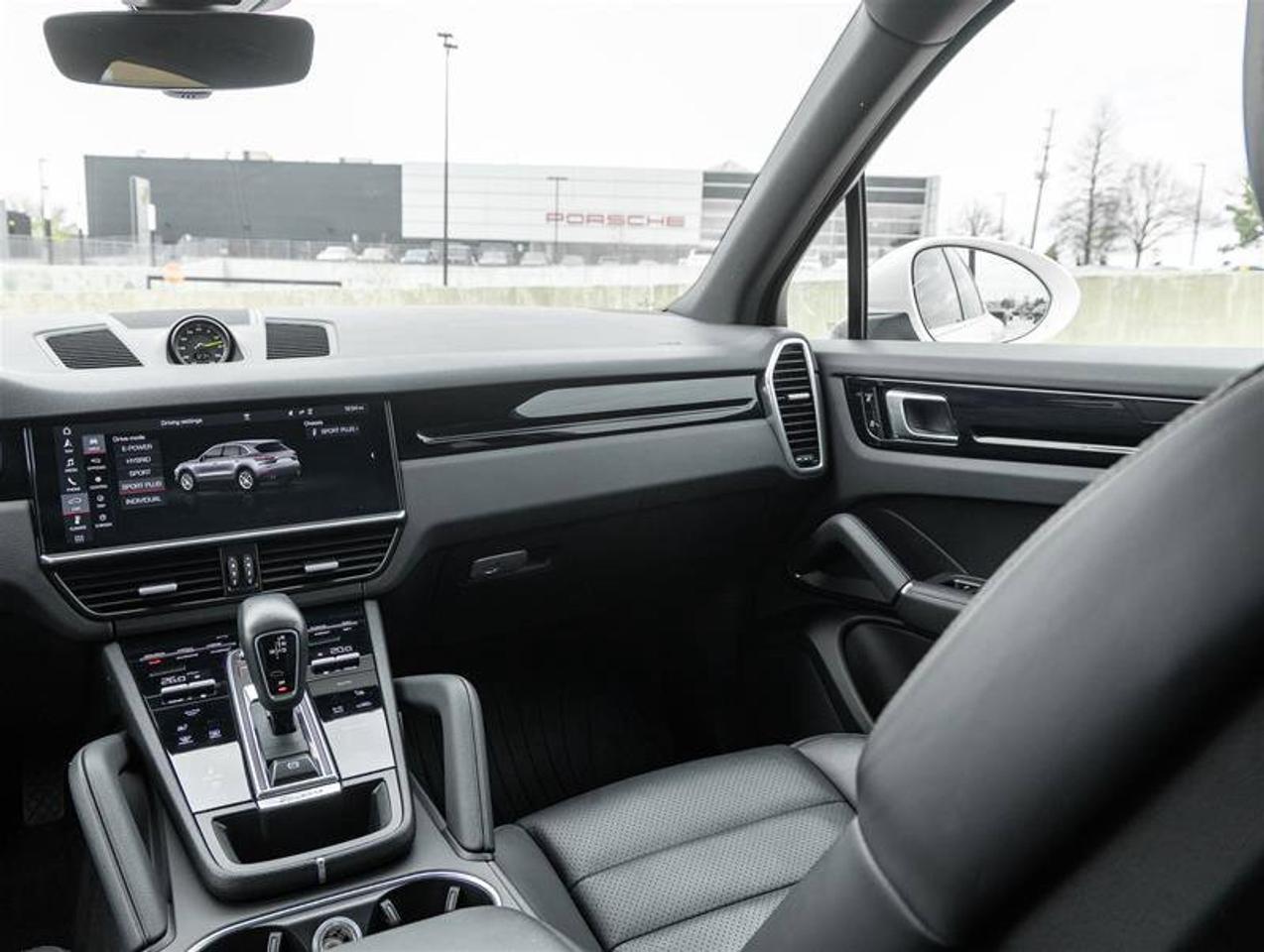 2019 Porsche Cayenne E-Hybrid AWD Existing Warranty Until Nov 2026 Lane Photo