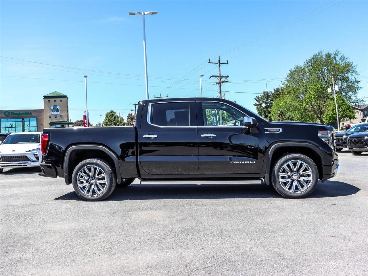 2026 GMC Sierra 1500 Crew Cab Short Box 4-Wheel Drive Denali Photo
