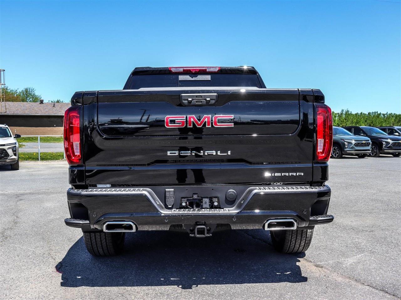 2026 GMC Sierra 1500 Crew Cab Short Box 4-Wheel Drive Denali Photo