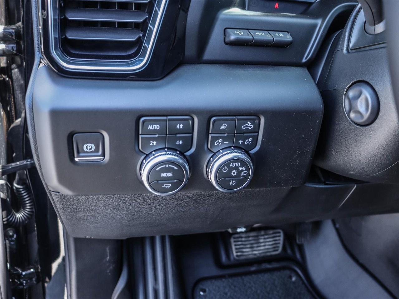 2026 GMC Sierra 1500 Crew Cab Short Box 4-Wheel Drive Denali Photo