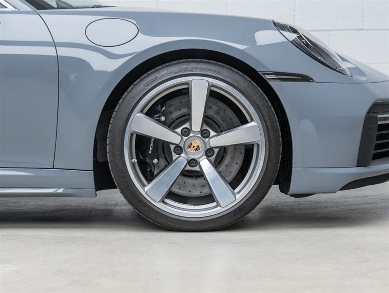 2023 Porsche 911  Photo