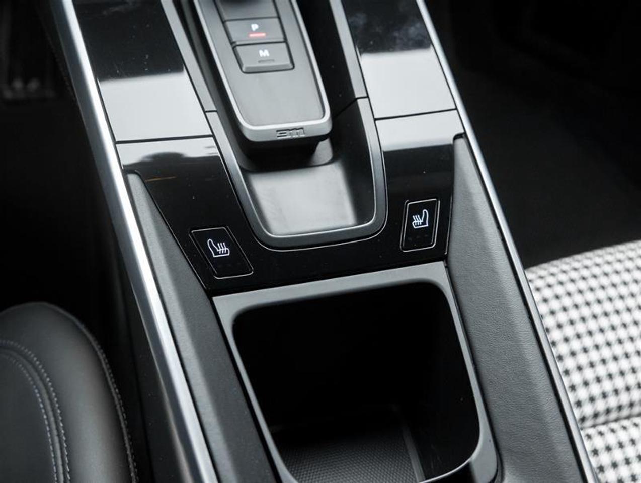 2023 Porsche 911  Photo