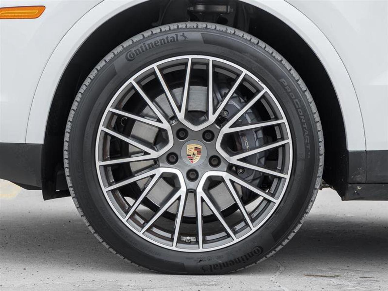 2022 Porsche Cayenne AWD Premium Plus Pkg Assistance Pkg 21 RS Spyder D Photo