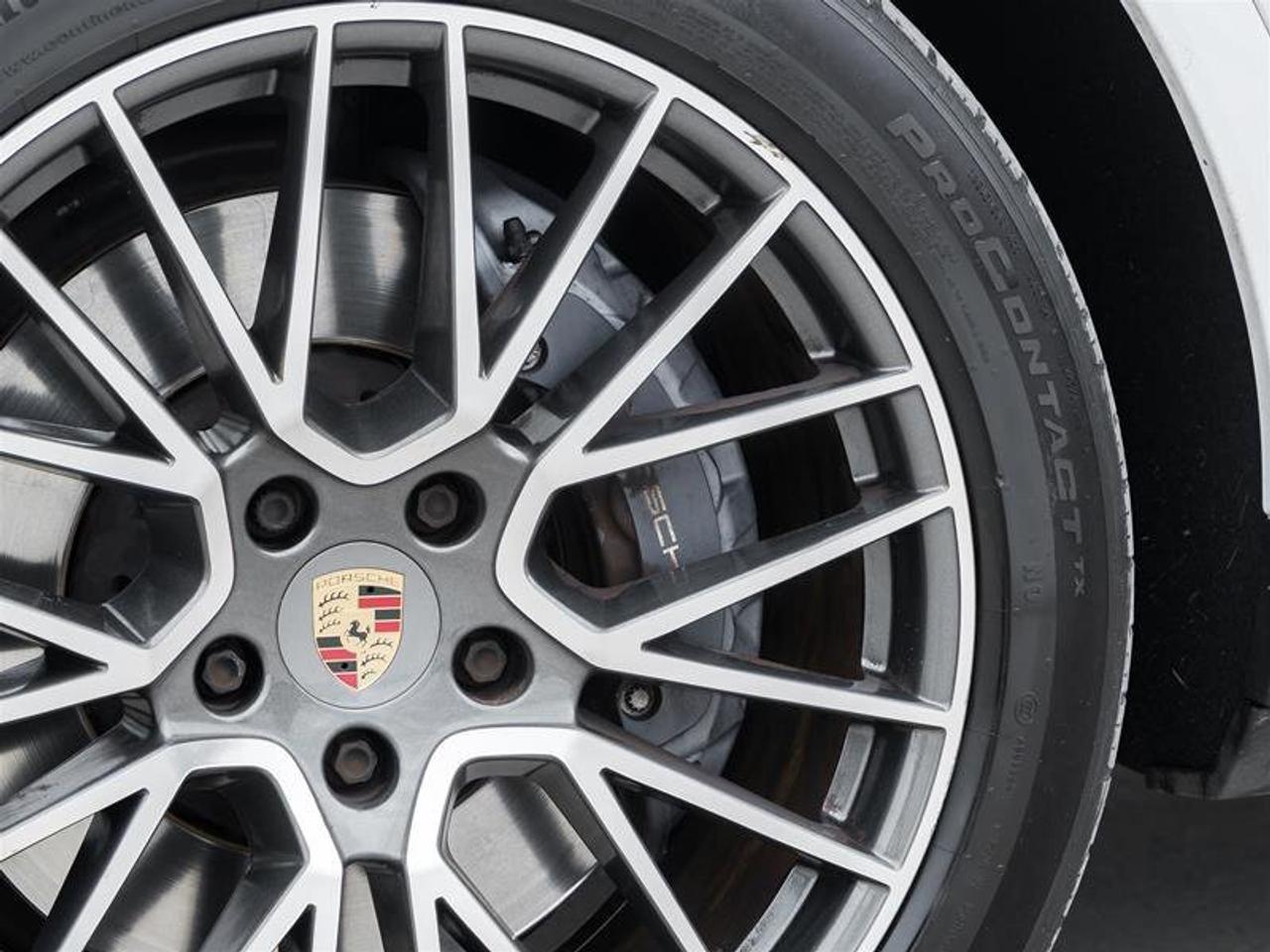 2022 Porsche Cayenne AWD Premium Plus Pkg Assistance Pkg 21 RS Spyder D Photo