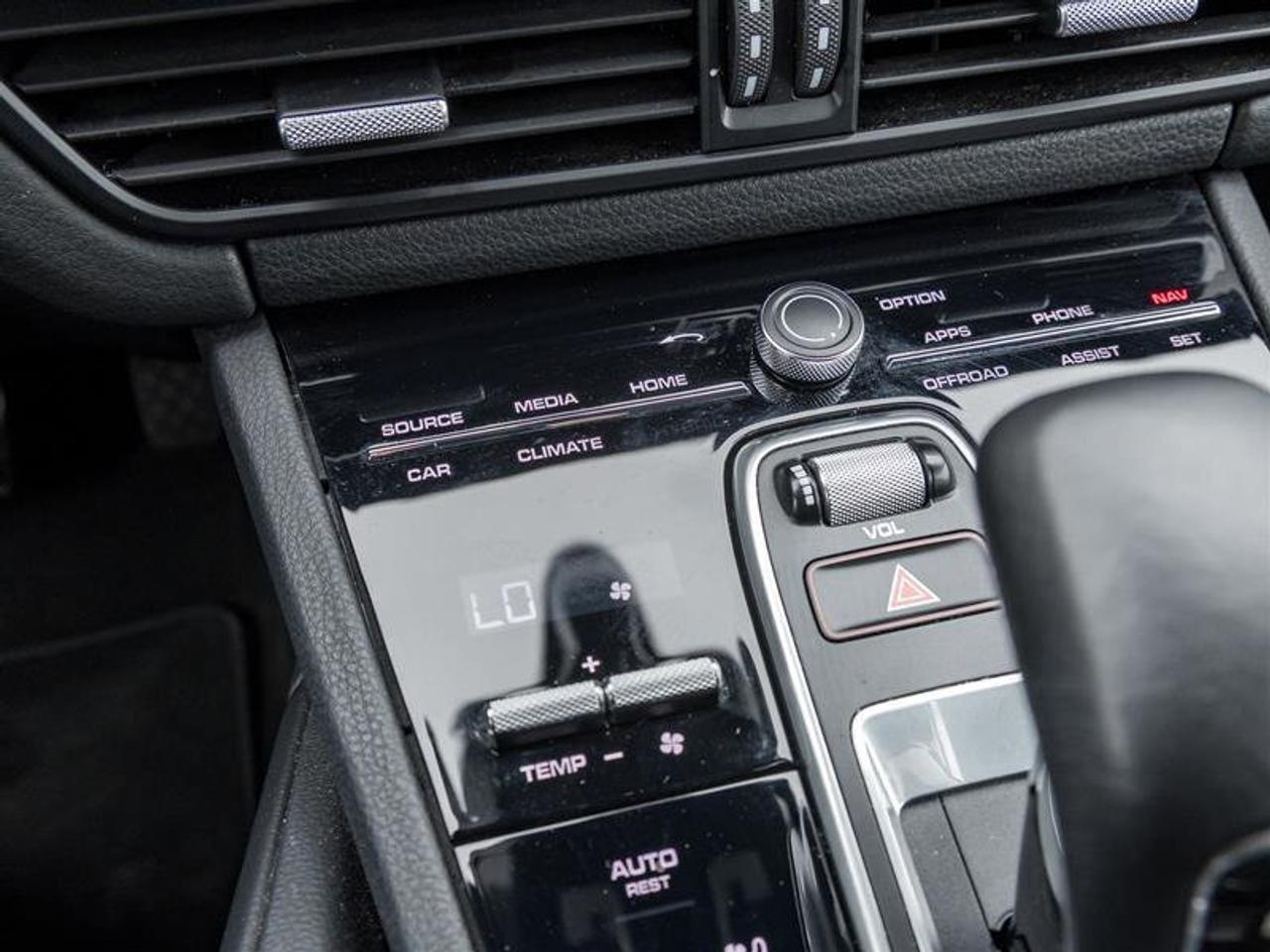 2022 Porsche Cayenne AWD Premium Plus Pkg Assistance Pkg 21 RS Spyder D Photo