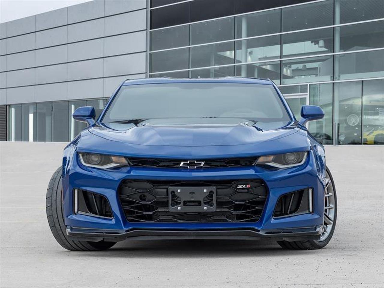 2022 Chevrolet Camaro ZL1 Interior Trim in Carbon Fibre Apple CarPlay Pe Photo