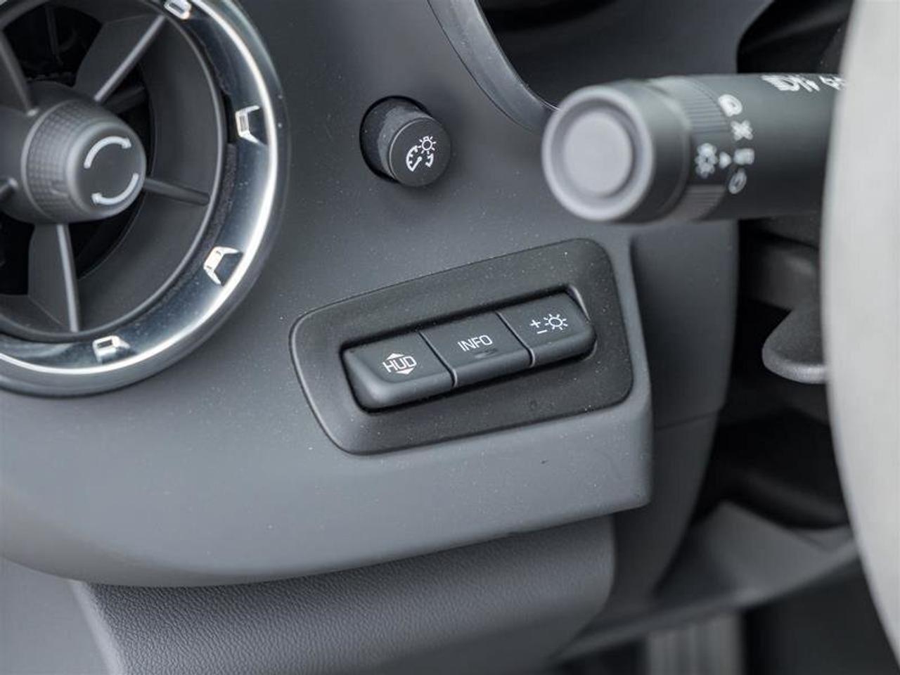 2022 Chevrolet Camaro ZL1 Interior Trim in Carbon Fibre Apple CarPlay Pe Photo