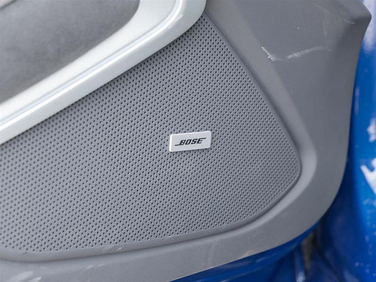 2022 Chevrolet Camaro ZL1 Interior Trim in Carbon Fibre Apple CarPlay Pe Photo
