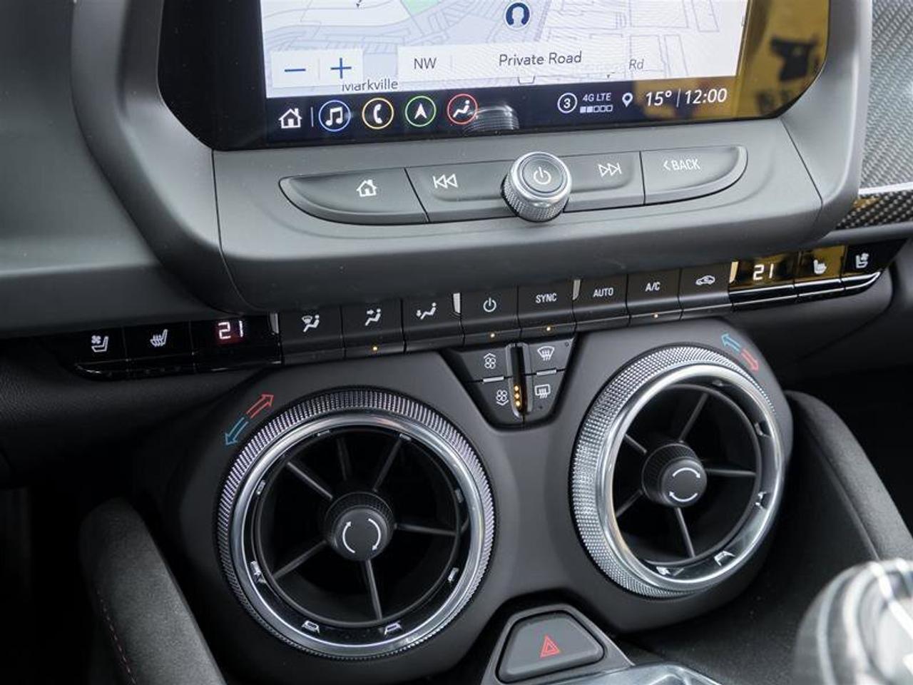 2022 Chevrolet Camaro ZL1 Interior Trim in Carbon Fibre Apple CarPlay Pe Photo