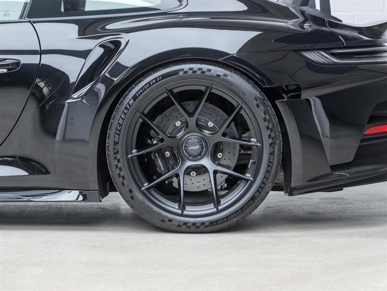 2025 Porsche 911  Photo