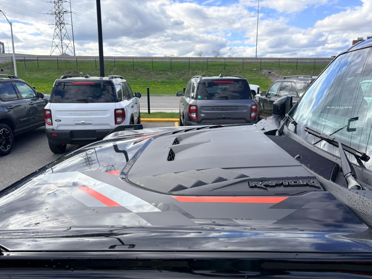 2026 Ford Bronco Raptor 4dr 4x4 Photo3