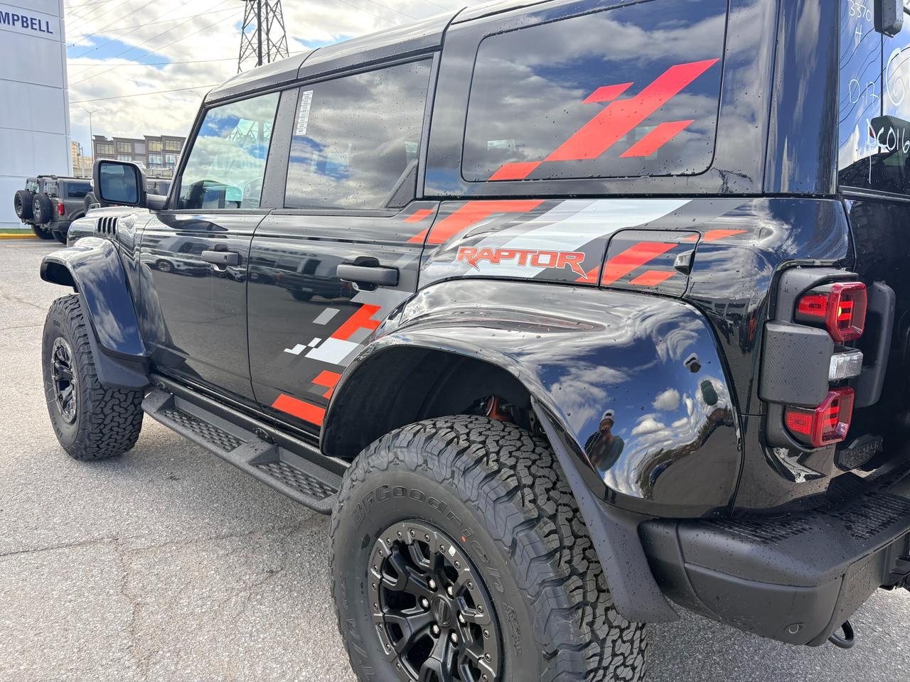 2026 Ford Bronco Raptor 4dr 4x4 Photo4