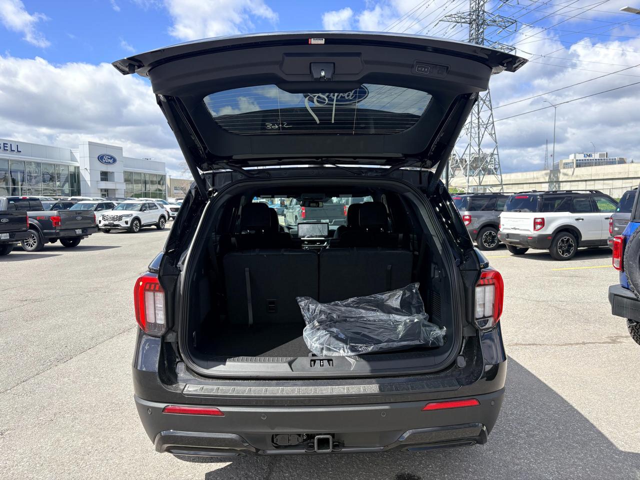2026 Ford Explorer ST-Line 4dr 4x4 Photo
